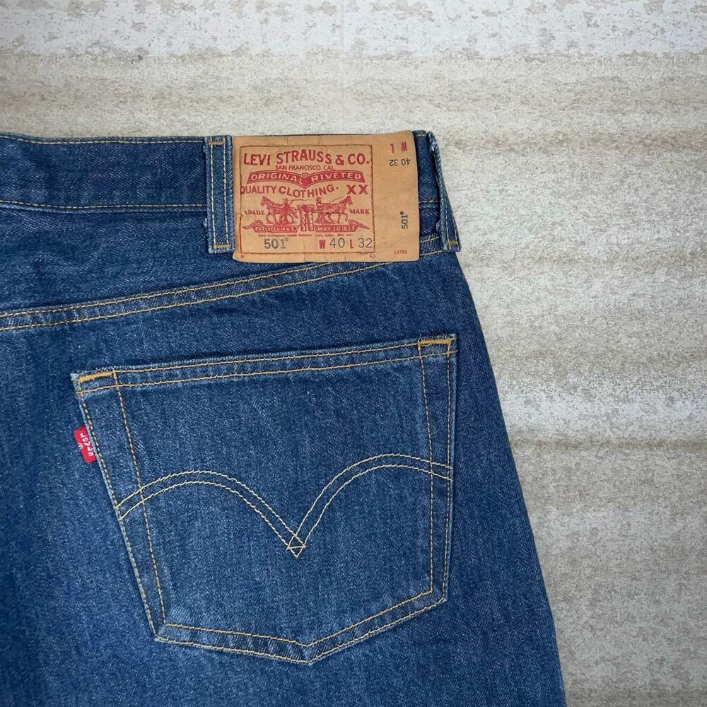 Vintage Y2K Levis Jeans 501 40x32 Regular Straight Fit Dark Wash Denim Button - Picture 3 of 6